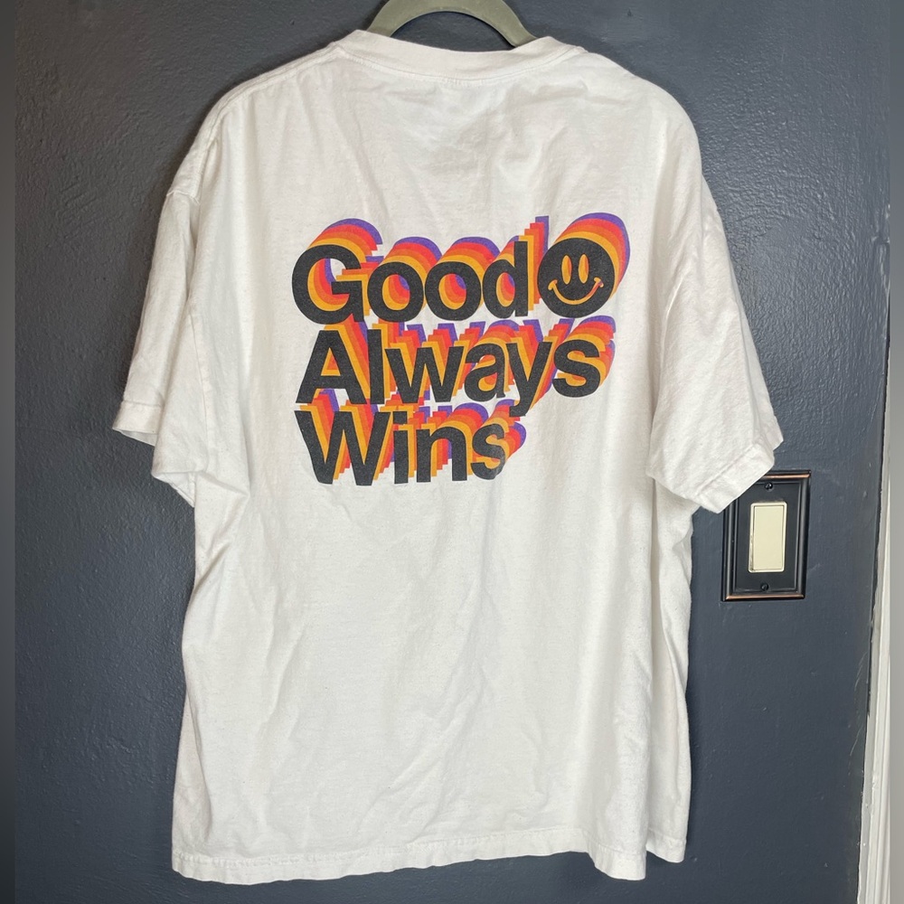 Good Always Wins “Smiley” Graphic Tee | Multicolor Print | Size XL